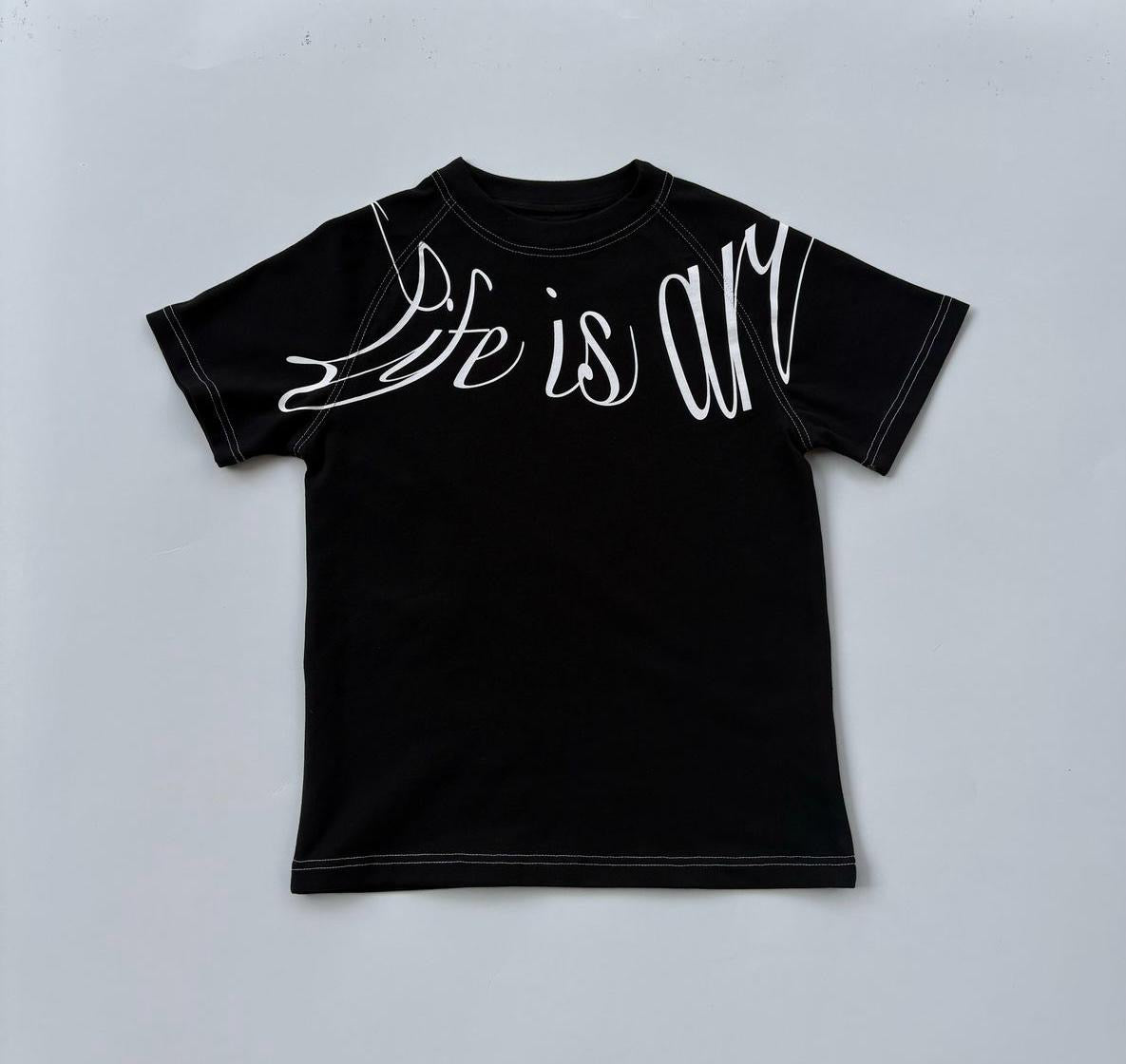 ‘Life is Art/Art is Life’ T Shirt Bundle